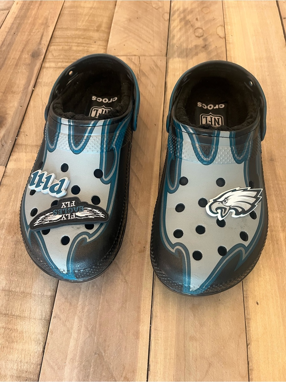 Crocs X Philadelphia Eagles Classic Lined Clog Size M9/ W11